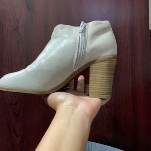 A.N.A a new approach memory foam booties